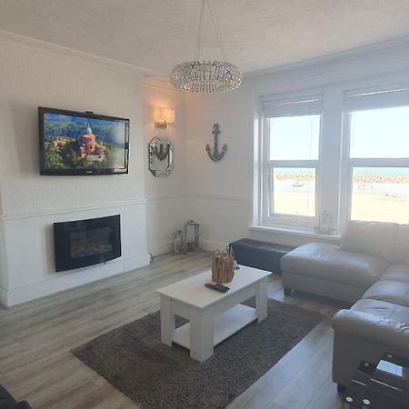 Апартаменты 3 Harbour Views Рос-он-Си Экстерьер фото